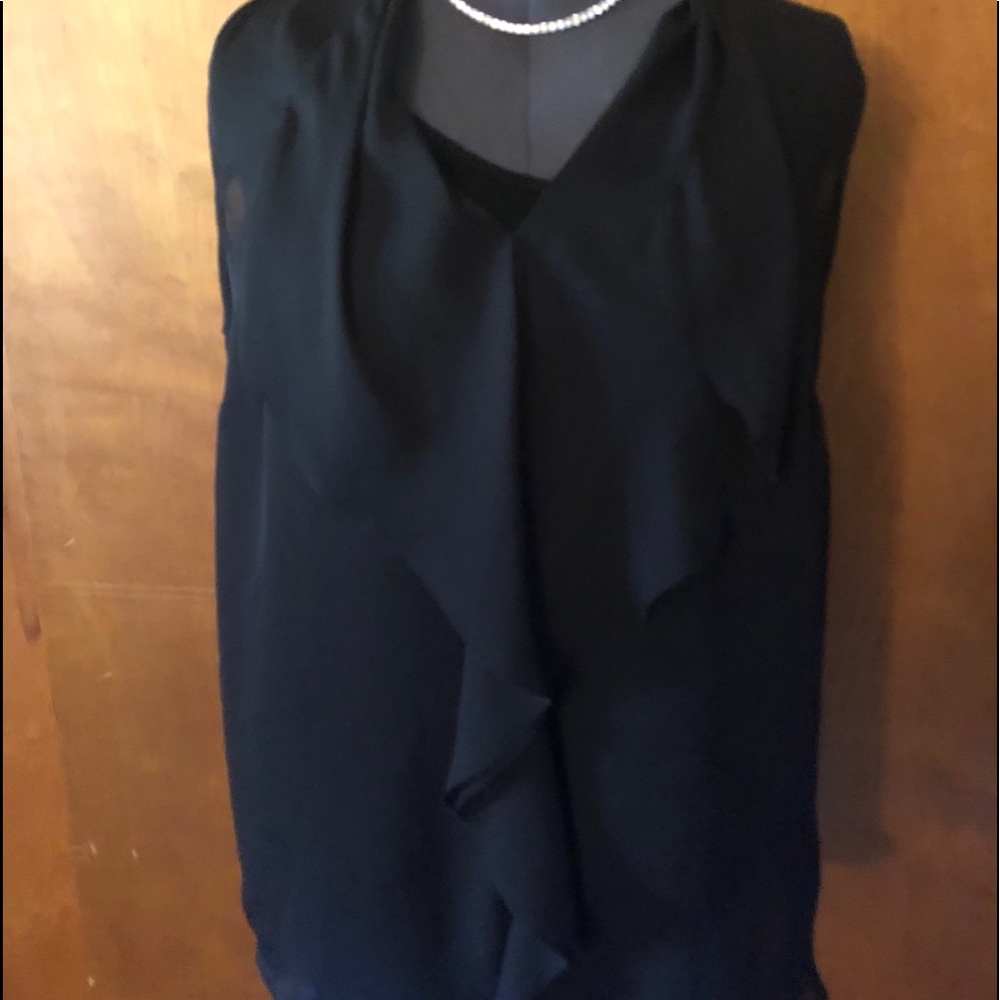 MK stunning chiffon tank w/ draped raw hem front❤️